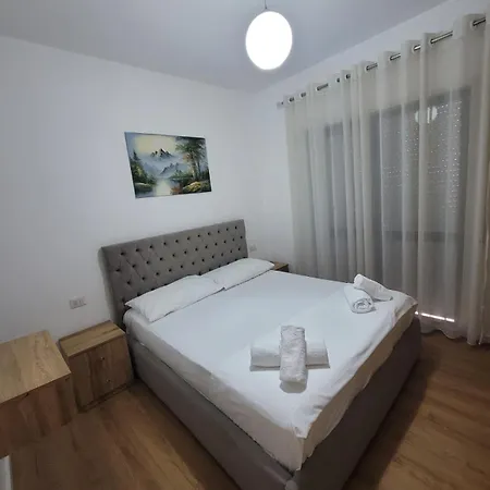 Enes Apartmán Tirana